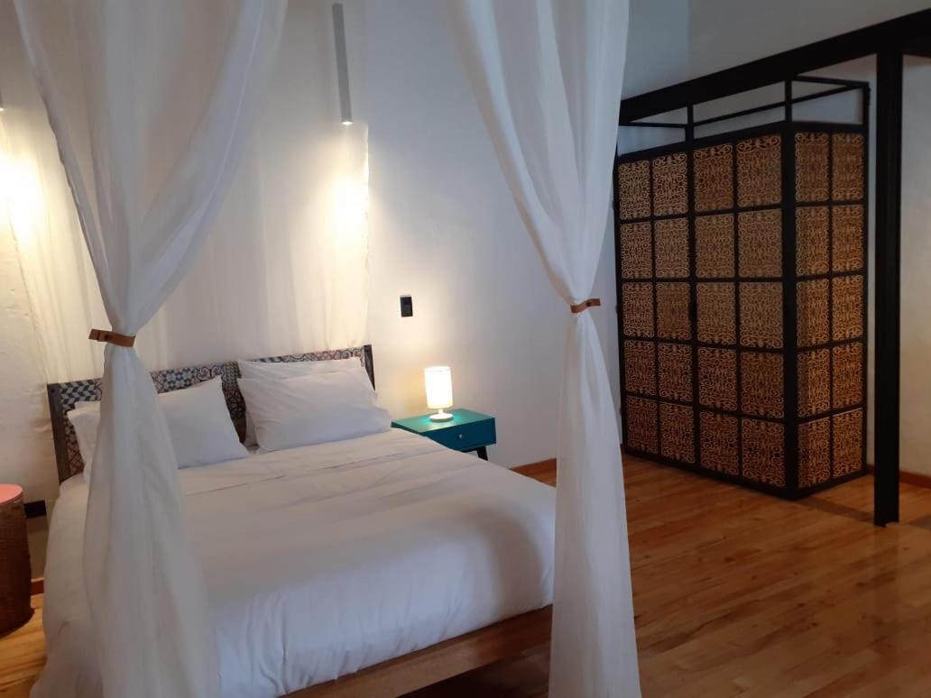 קואנקה Hostal Suite Le Fabrique מראה חיצוני תמונה