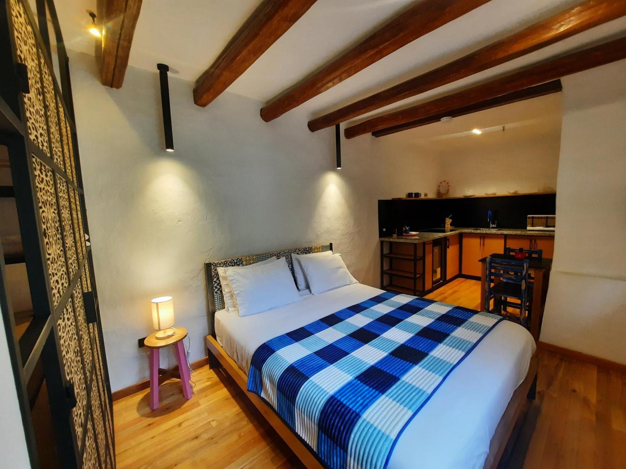 קואנקה Hostal Suite Le Fabrique מראה חיצוני תמונה